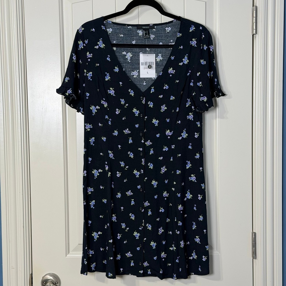 Forever 21 NWT Navy Floral Button Front V-Neck Mini Dress Lightweight Minimalist